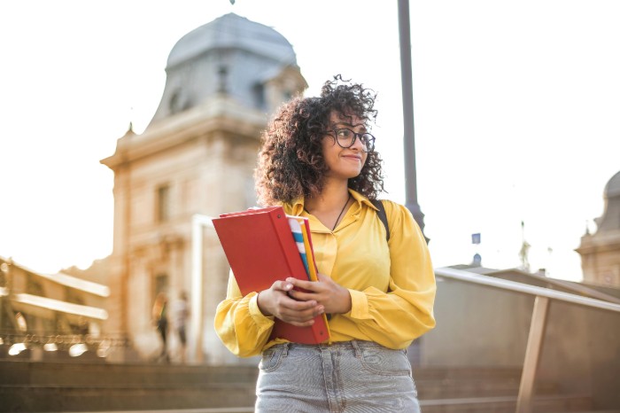Educación Internacional: ¿Cómo Estudiar en el Extranjero Transformará Tu Futuro?